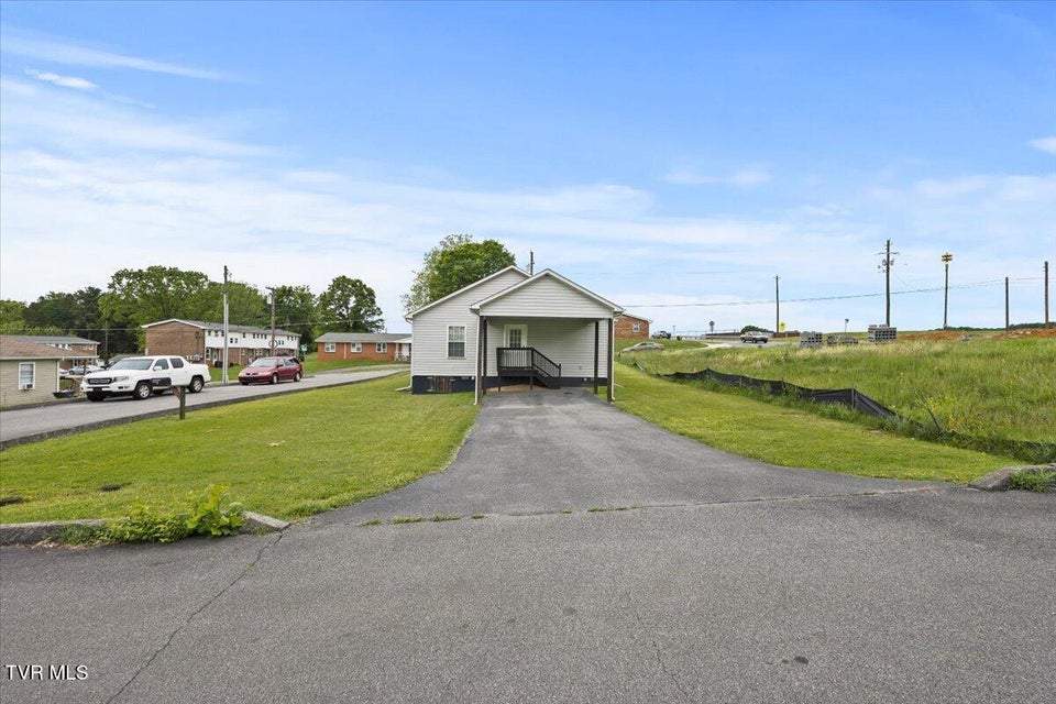 Photo #8: 450 Renee Drive