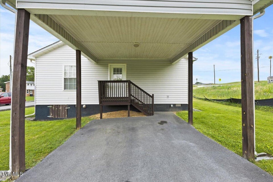 Photo #10: 450 Renee Drive