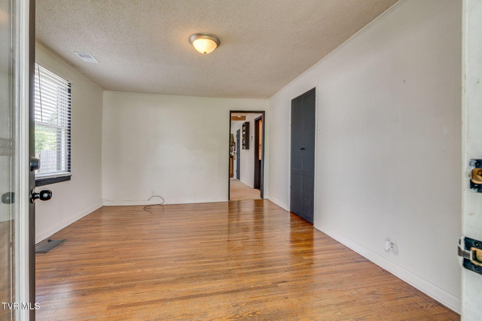 Photo #4: 1620 Hermitage Drive