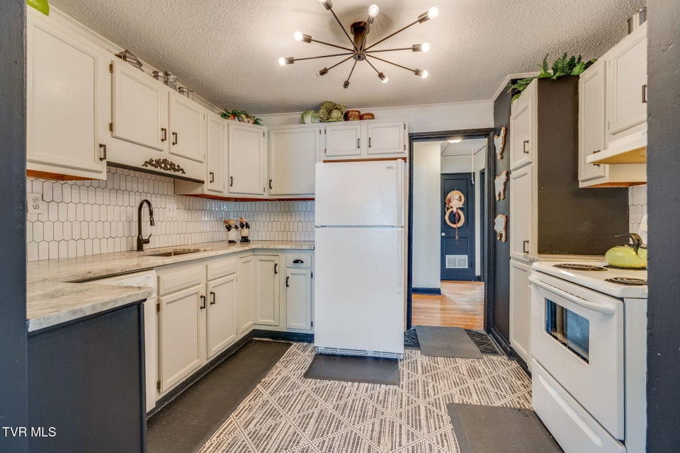 Photo #12: 1620 Hermitage Drive