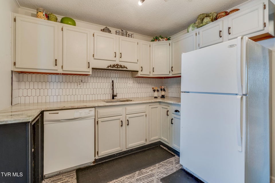 Photo #14: 1620 Hermitage Drive