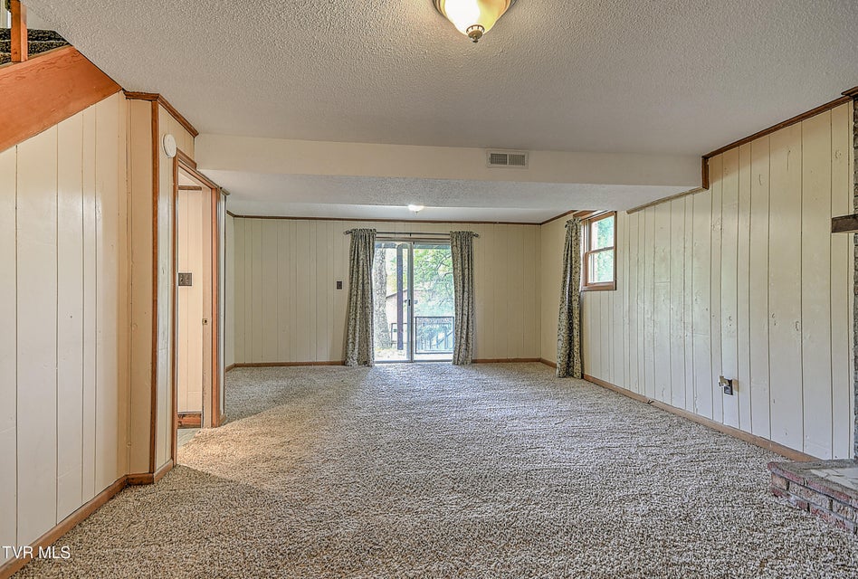 Photo #32: 389 Heritage Drive
