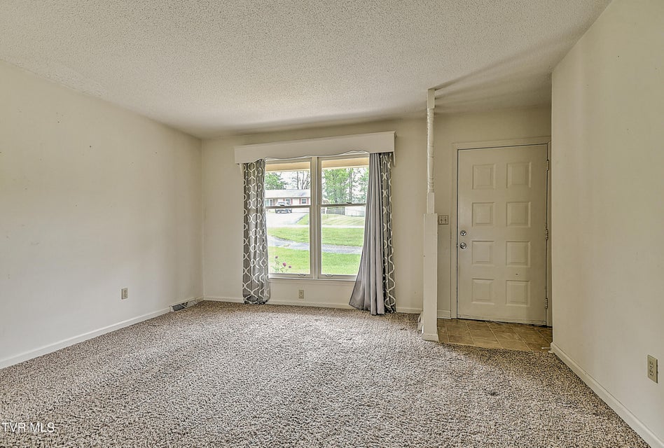 Photo #8: 389 Heritage Drive