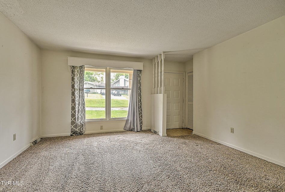 Photo #9: 389 Heritage Drive