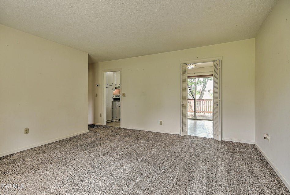 Photo #6: 389 Heritage Drive