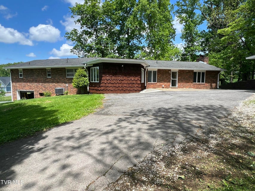 Photo #4: 898 Jordan Road