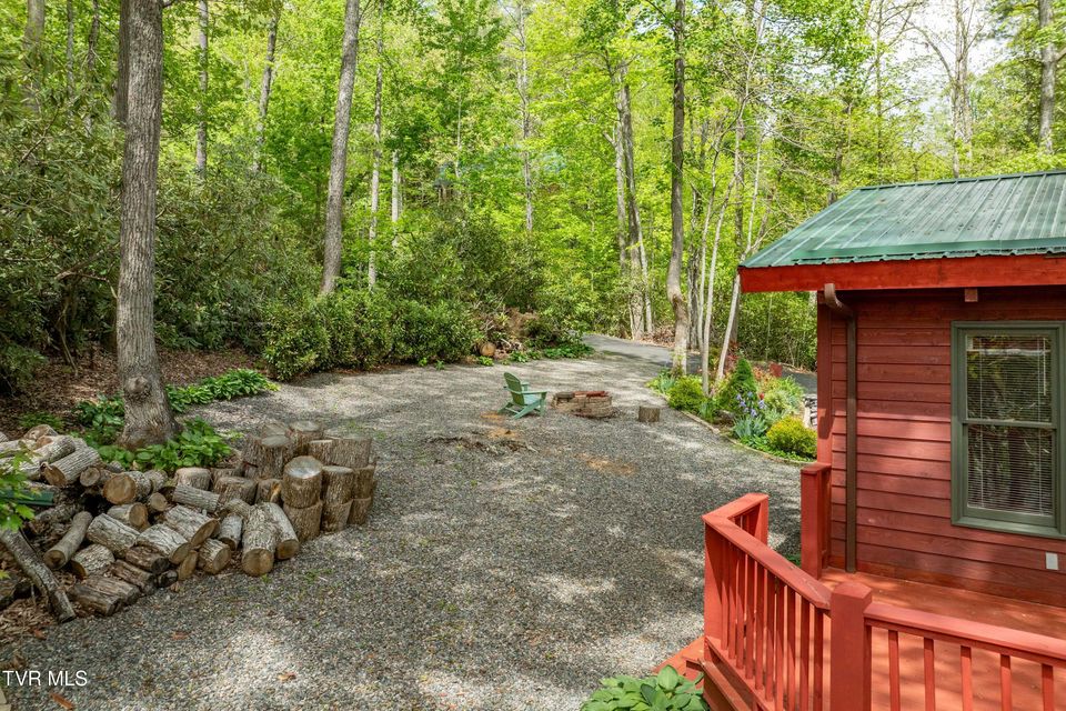 Photo #13: 319 Ivy Wood Lane