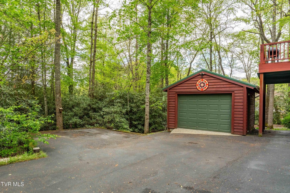 Photo #19: 319 Ivy Wood Lane