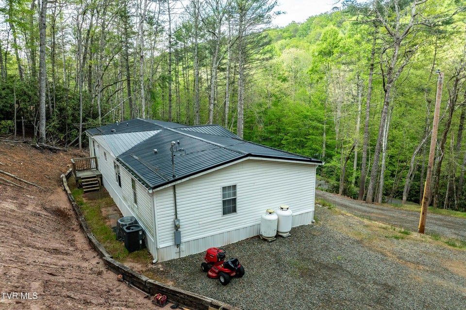 Photo #34: 1720 Mining Town Road