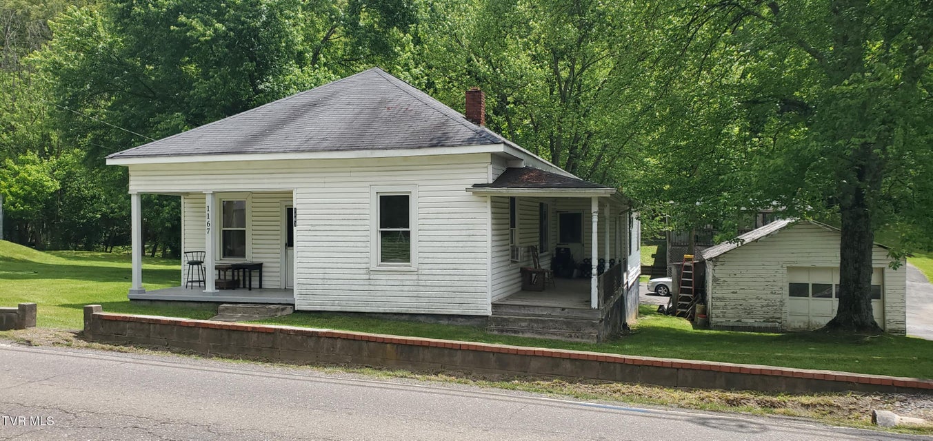 Photo #2: 1167 Bloomingdale Pike