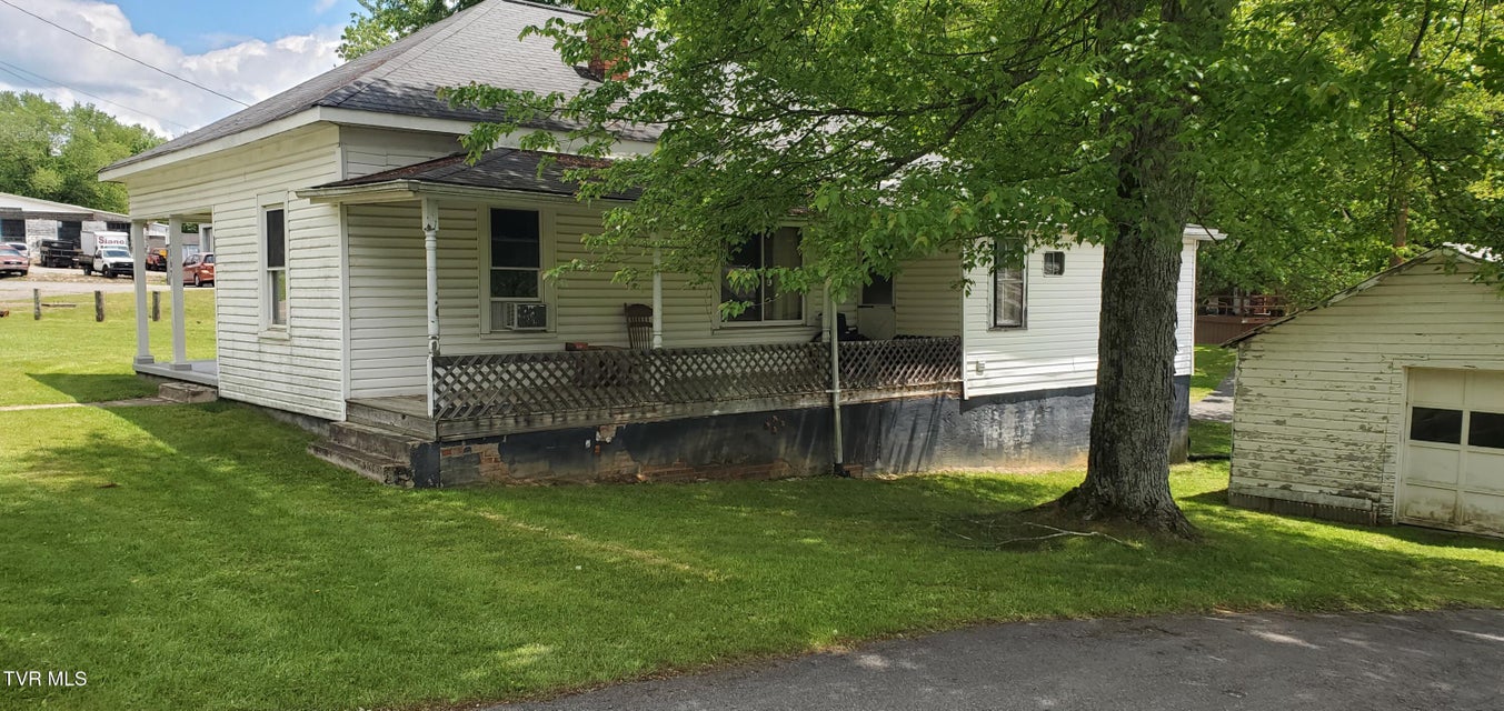 Photo #3: 1167 Bloomingdale Pike