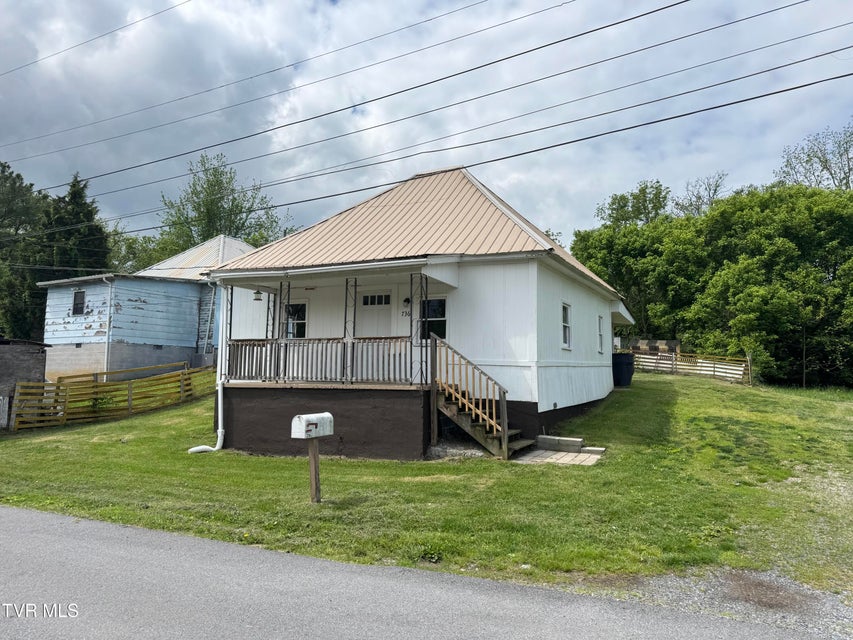 Photo #12: 736 4th Street
