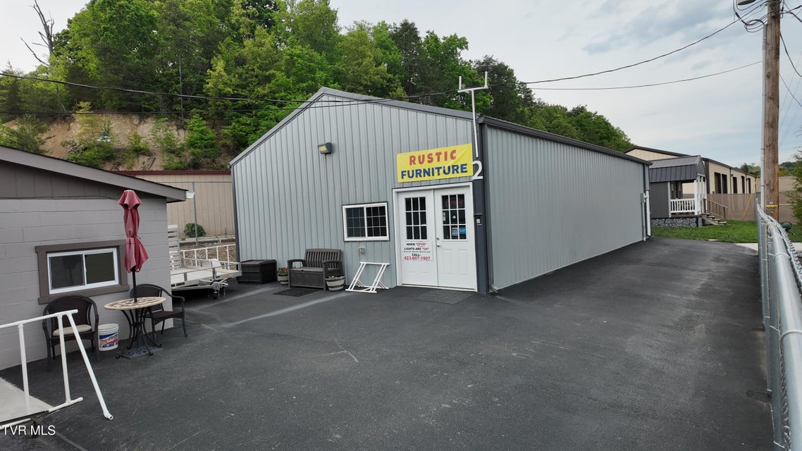 Photo #2: 1530 Bridgewater Lane