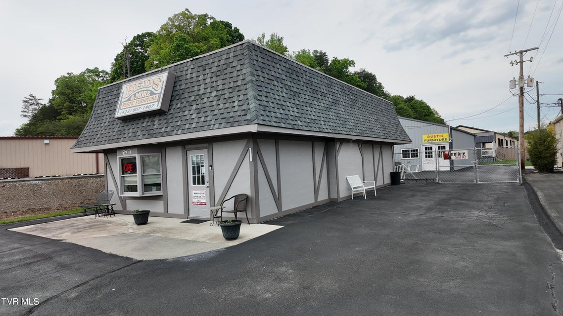 Photo #5: 1530 Bridgewater Lane