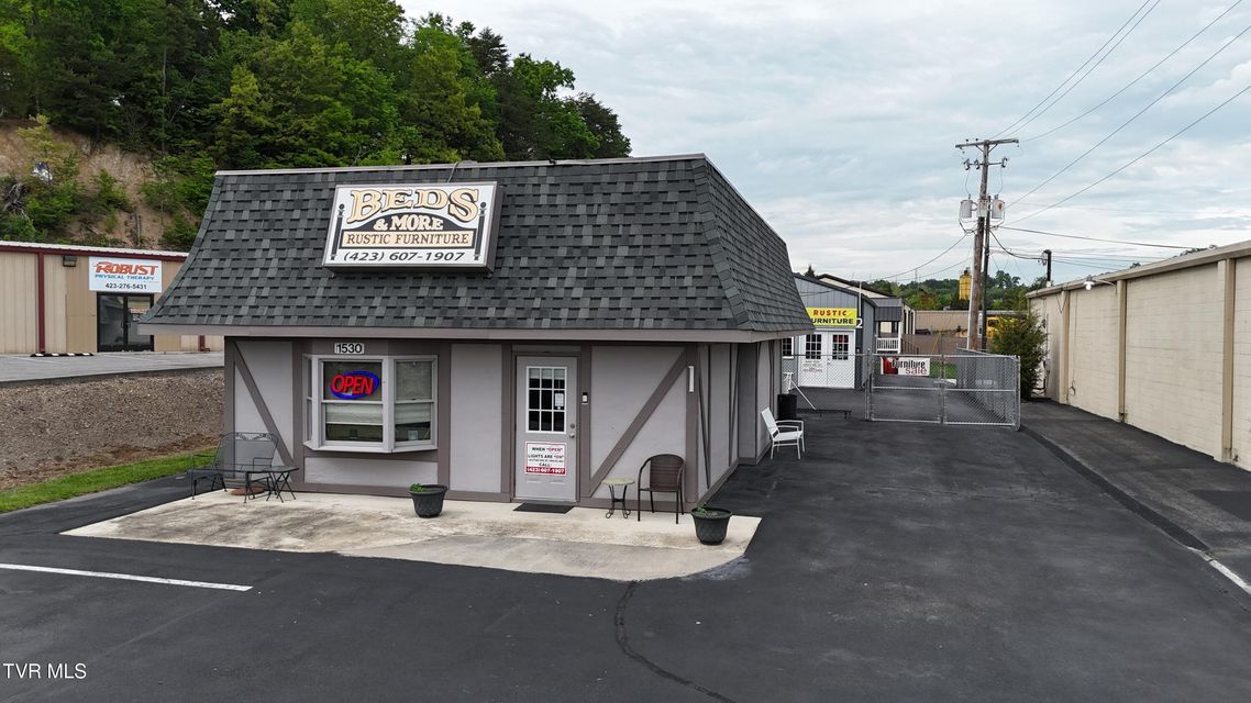 Photo #13: 1530 Bridgewater Lane