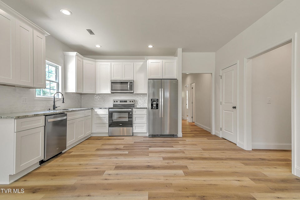 Photo #10: 703 Swadley Road