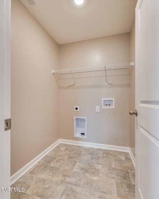 Photo #38: 1024 Persimmon Hollow