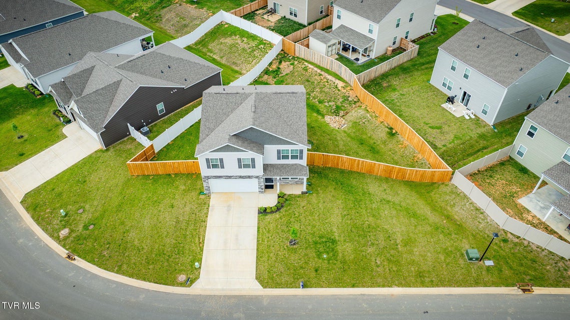 Photo #43: 1024 Persimmon Hollow