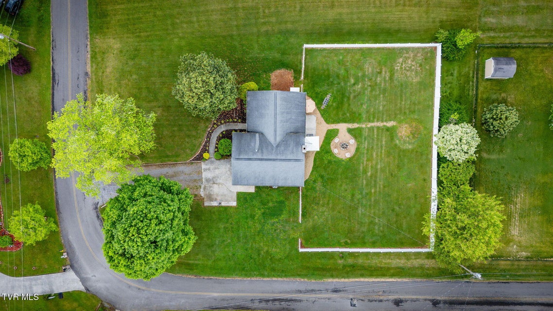 Photo #36: 122 Lakeview Circle