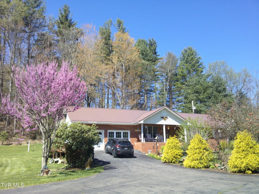 Photo #66: 1037 Swift Hollow Road
