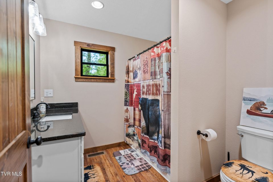Photo #32: 4125 Ottway Road