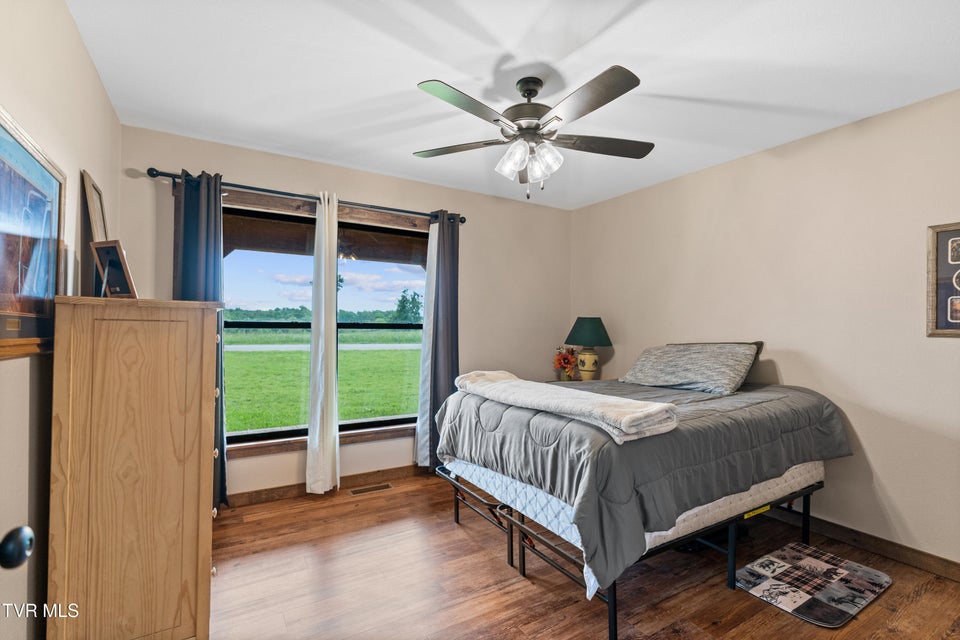 Photo #35: 4125 Ottway Road