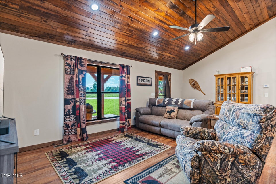 Photo #8: 4125 Ottway Road