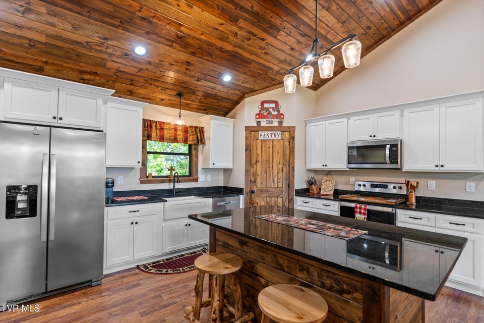 Photo #14: 4125 Ottway Road