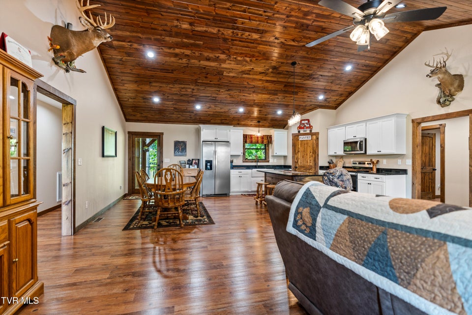 Photo #5: 4125 Ottway Road