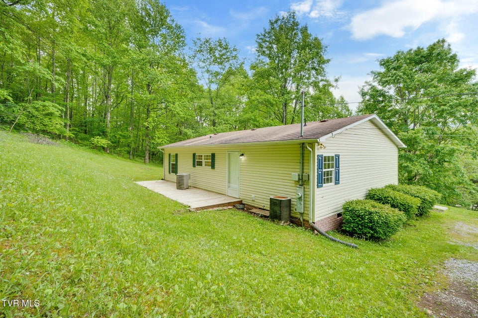 Photo #22: 118 Berry Hill Road