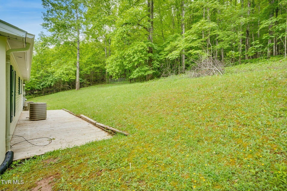 Photo #25: 118 Berry Hill Road