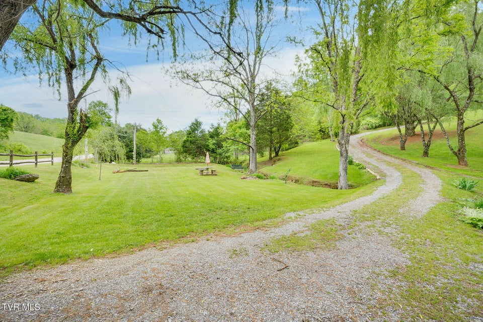 Photo #3: 118 Berry Hill Road