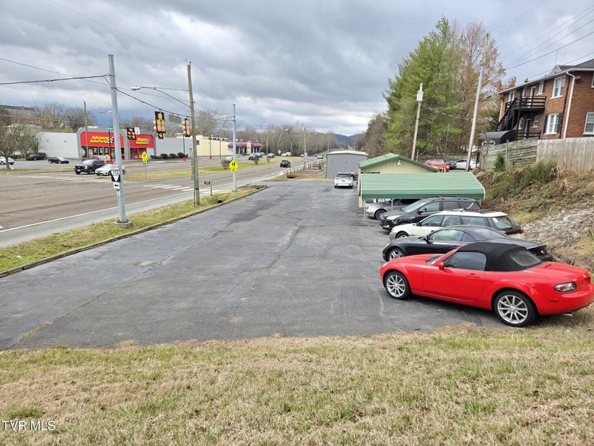 Photo #10: 700 Volunteer Parkway