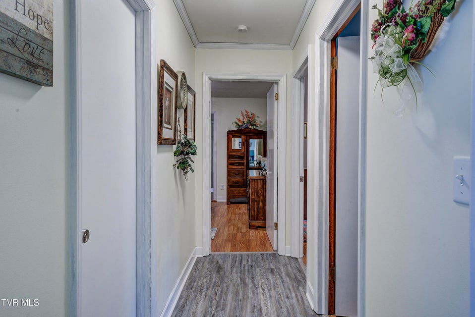 Photo #8: 410 Crook Street Street