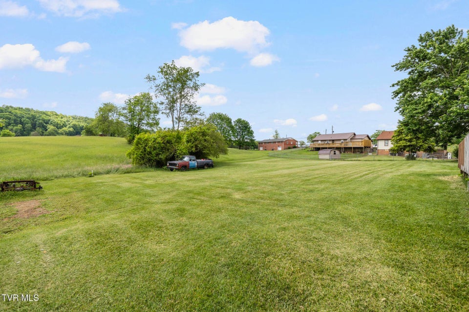Photo #29: 216 Sunbury Court