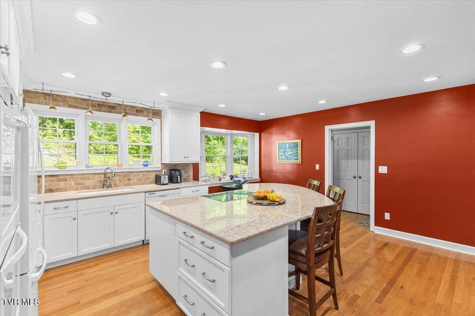 Photo #2: 2300 Edgewood Avenue