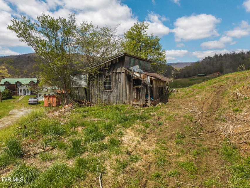 Photo #50: 512 Hwy 70