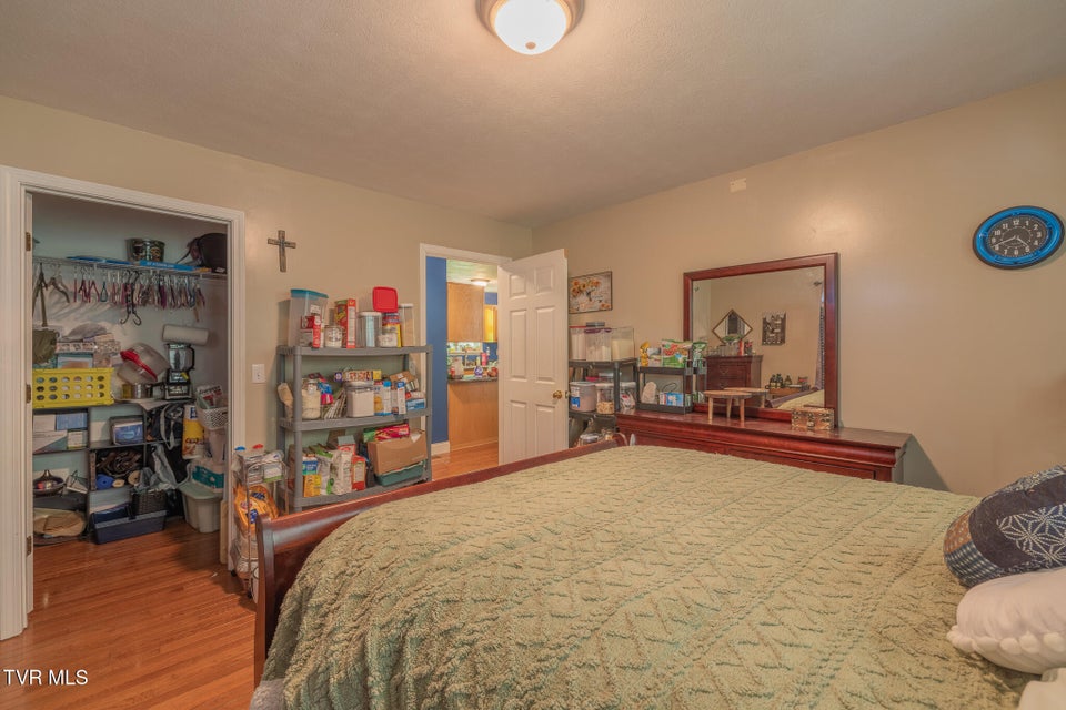 Photo #11: 119 Seth Street