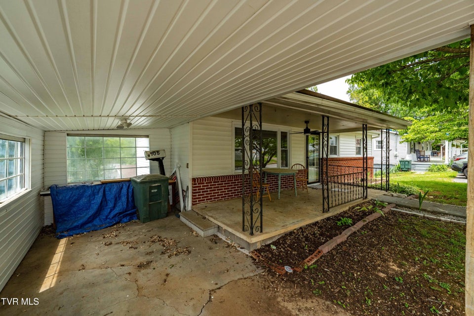 Photo #3: 705 Holston Avenue