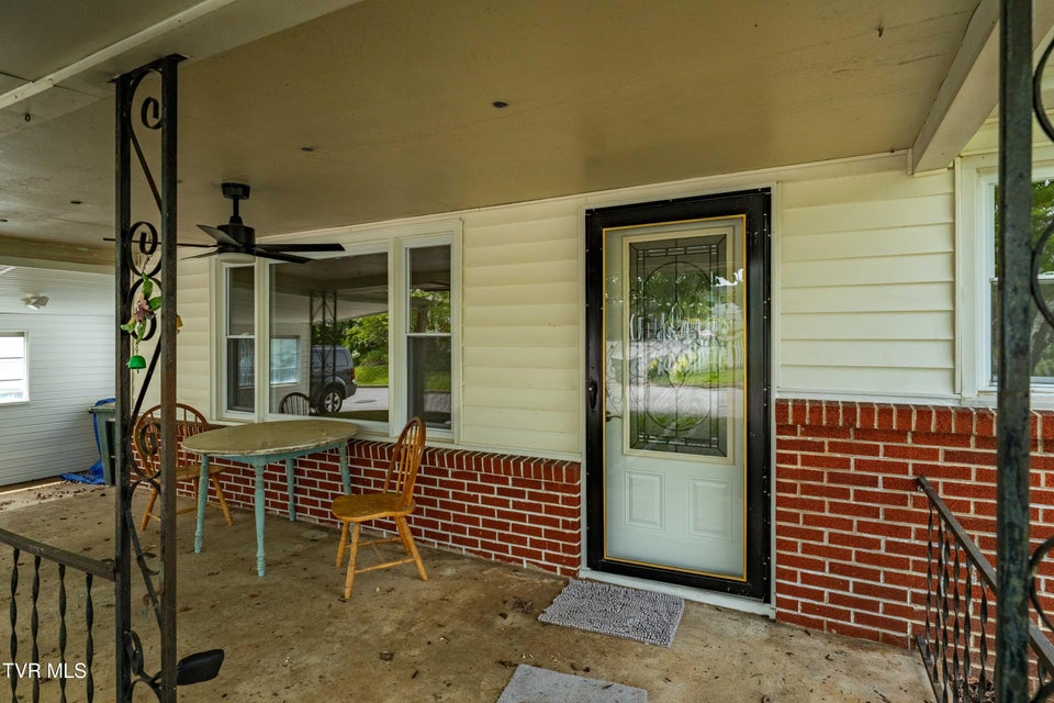 Photo #5: 705 Holston Avenue