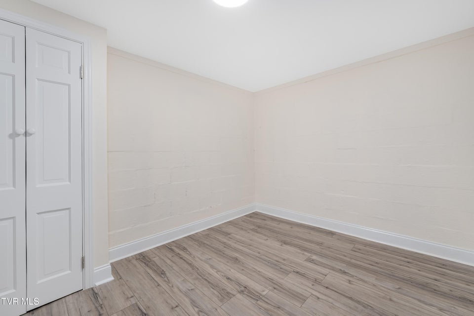 Photo #9: 705 Holston Avenue