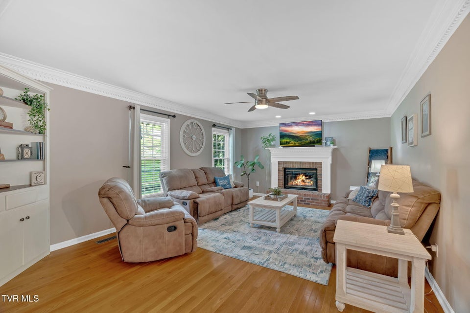 Photo #2: 3141 Winesap Road