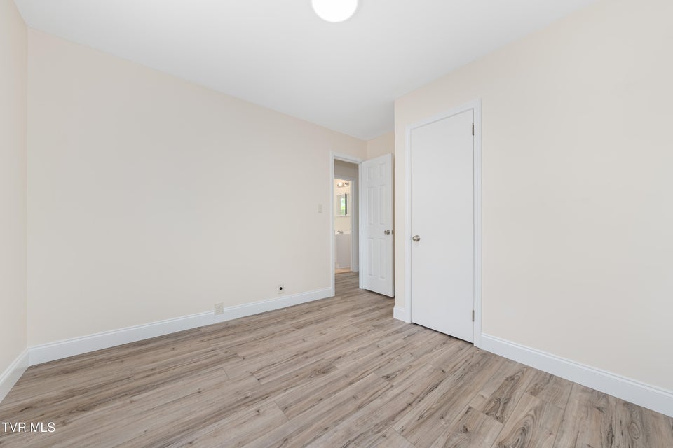 Photo #43: 705 Holston Avenue
