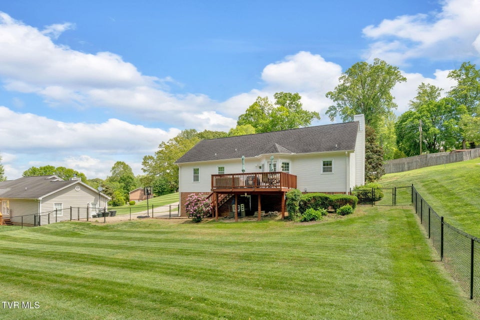 Photo #28: 3141 Winesap Road