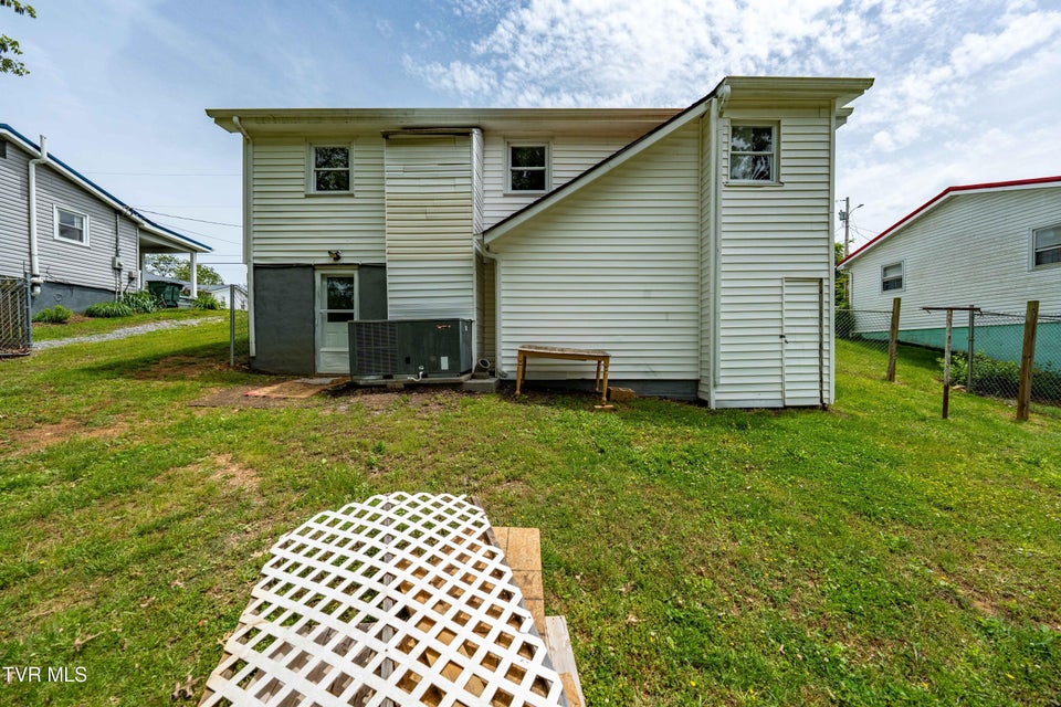 Photo #50: 705 Holston Avenue