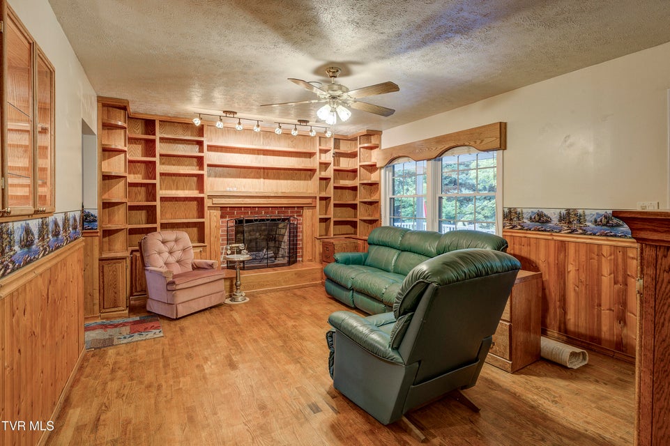 Photo #19: 3395 Milburnton Road