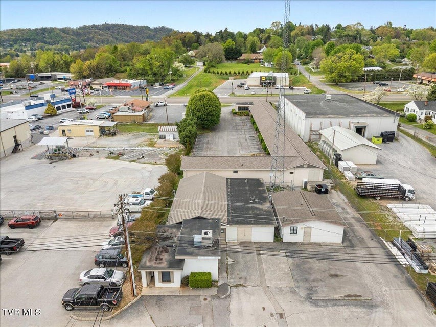 Photo #4: 1611 Andrew Johnson Hwy