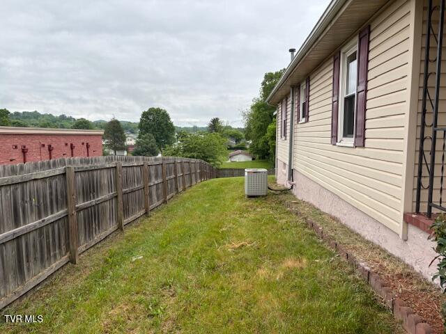 Photo #4: 300 Cedar Street