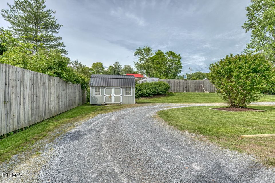 Photo #70: 629 Buffalo Road