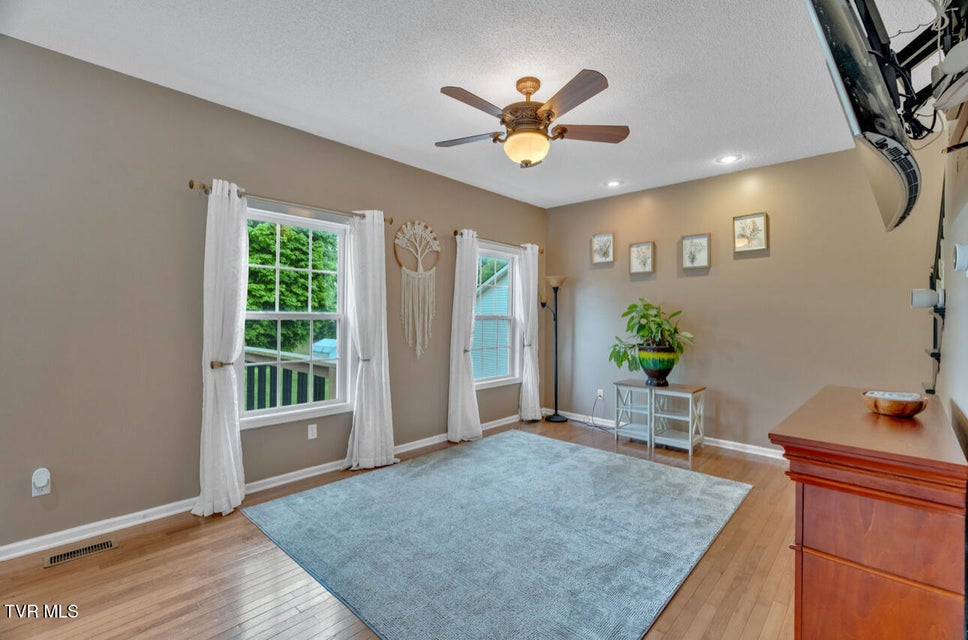Photo #20: 1019 Meadow Brook Drive